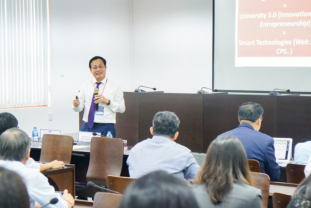 Prof. Nguyen Huu Duc presenting mission of Vietnamese Universities in the 4IR Era