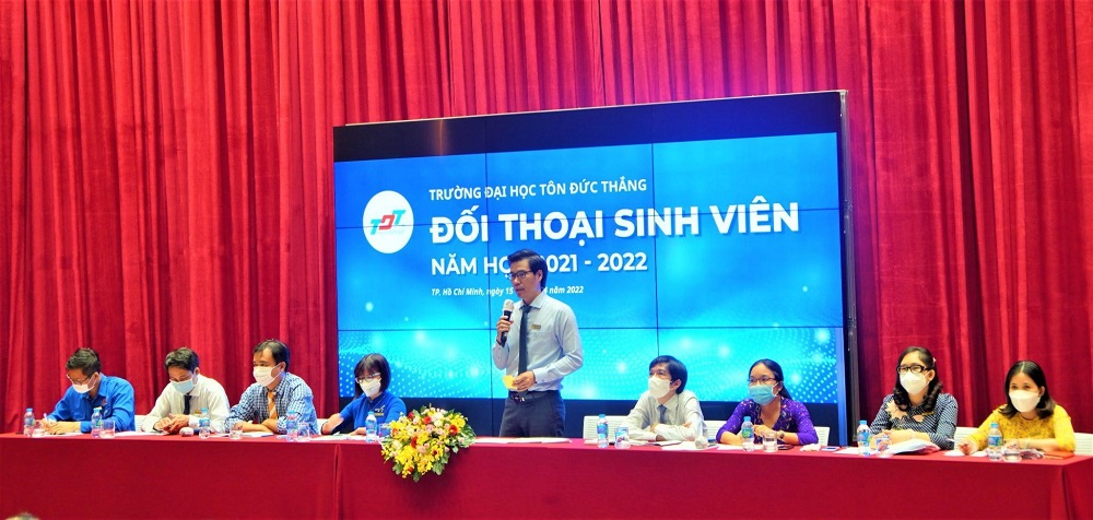 TS. Trần Trọng Đạo kết luận một số nội dung chính của buổi đối thoại.
