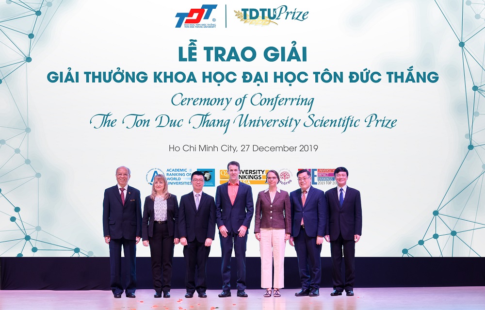 The winning scientists and Leaders of TDTU in the memorable photo