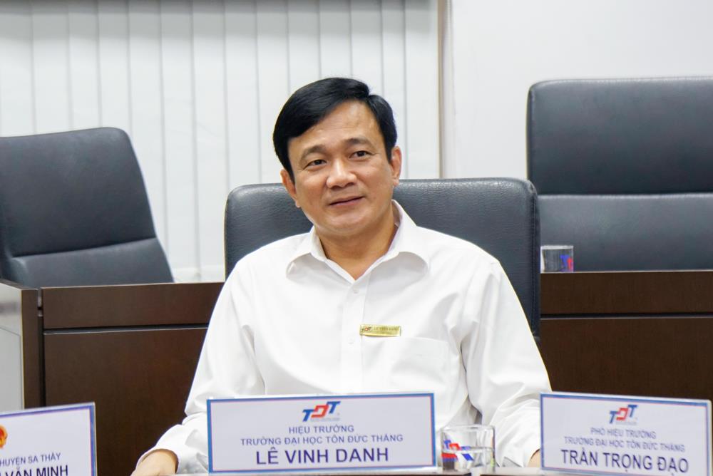 Prof. Le Vinh Danh declares that TDTU is willing to support Sa Thay District.