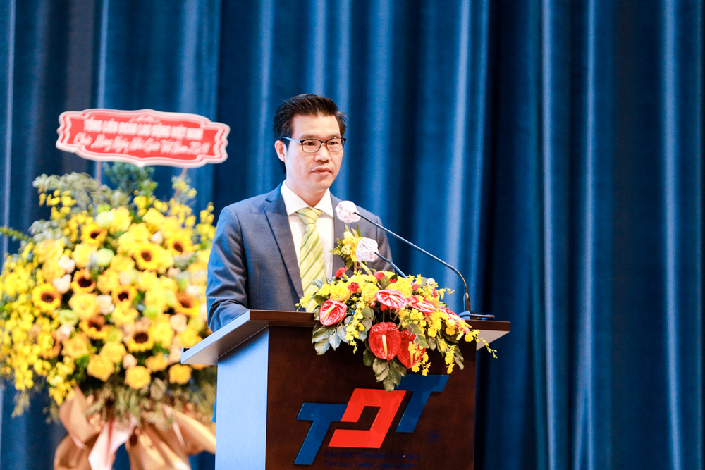 TS. Trần Trọng Đạo – Quyền Hiệu trưởng phát biểu tại buổi lễ.