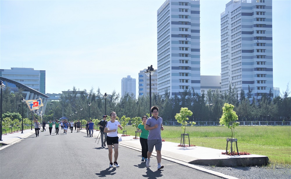 Những vận động viên về đích đầu tiên