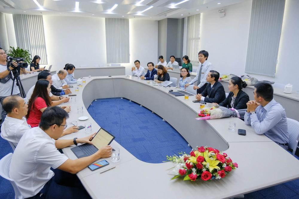 Business representatives at the Discussion