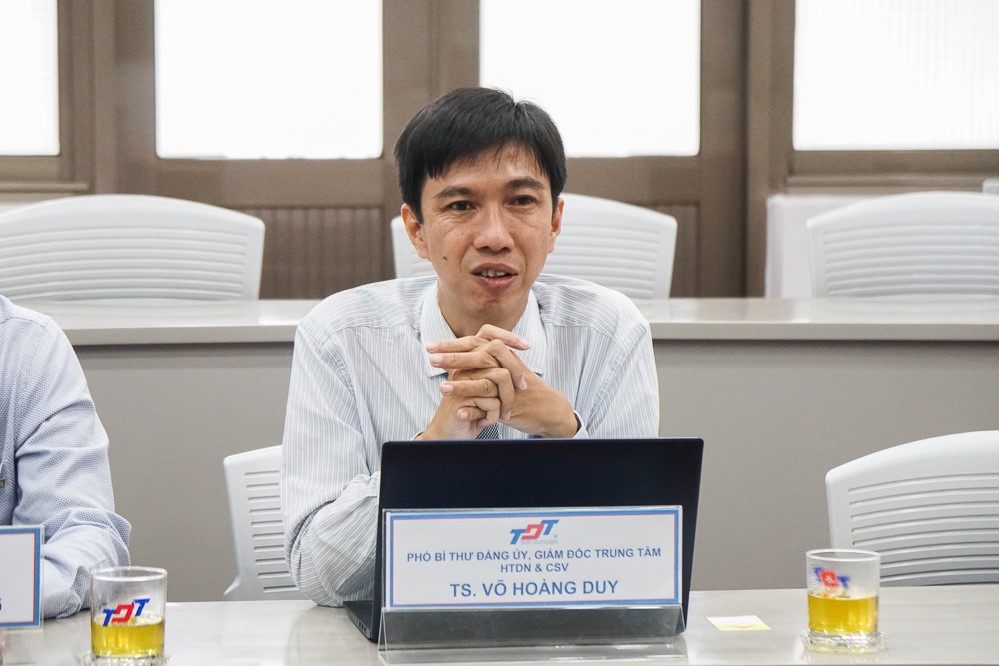 TS. Võ Hoàng Duy đại diện TDTU phát biểu tại Lễ ký kết