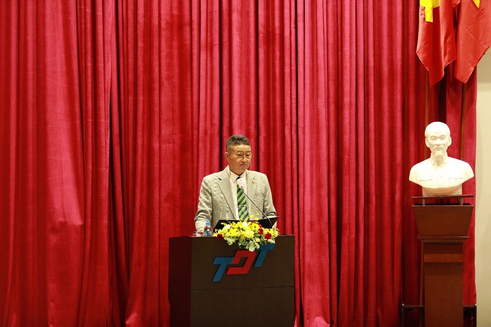 Đại diện các doanh nghiệp tham gia thuyết trình.