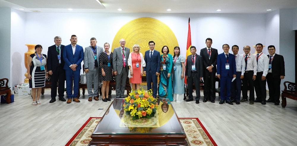 TDTU leaders and the Organizing Committee of ICFE 2022 in the memorable photo.