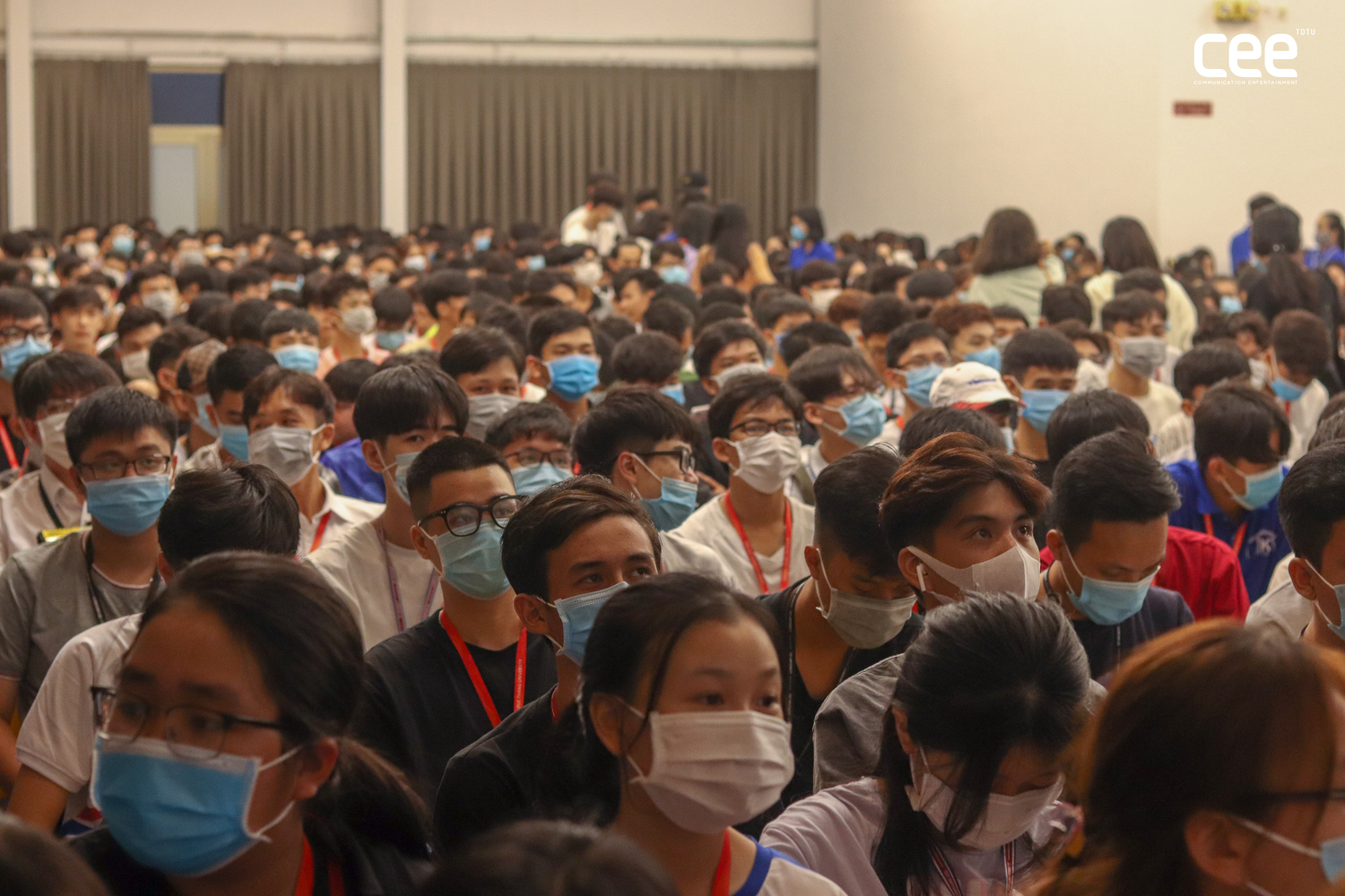 Hơn 900 Tân sinh viên tham dự tập huấn