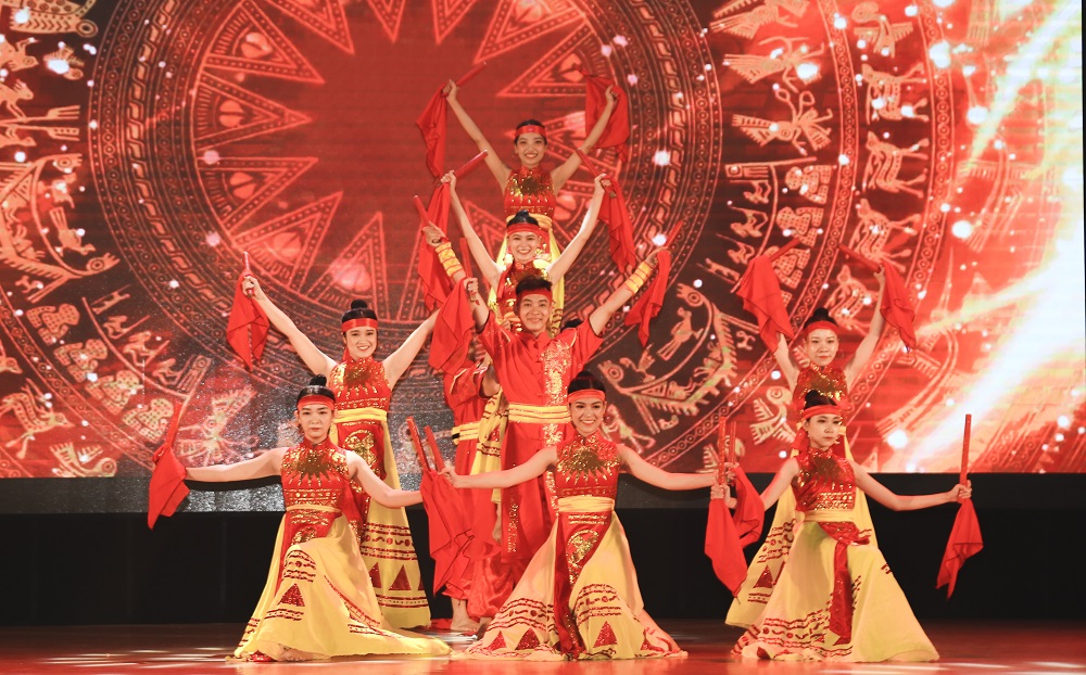 Unique performances of many guest artists and TDTU students