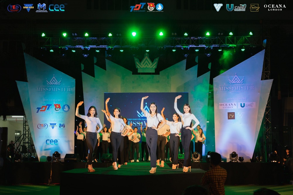 Phần đồng diễn