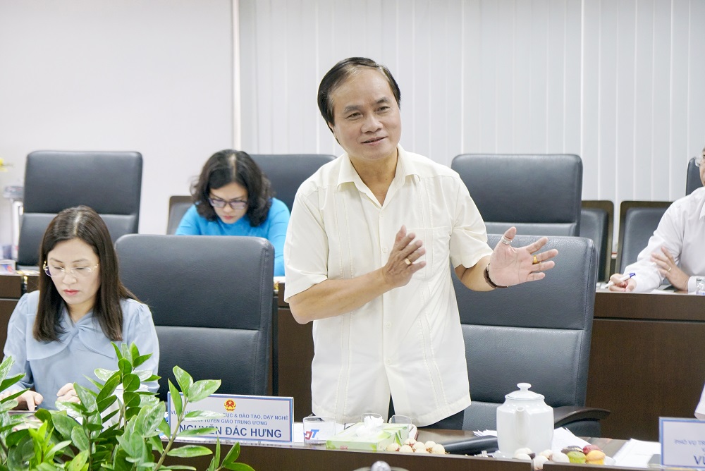 TS. Nguyễn Đắc Hưng, Vụ trưởng Vụ giáo dục & đào tạo, dạy nghề, Ban tuyên giáo trung ương