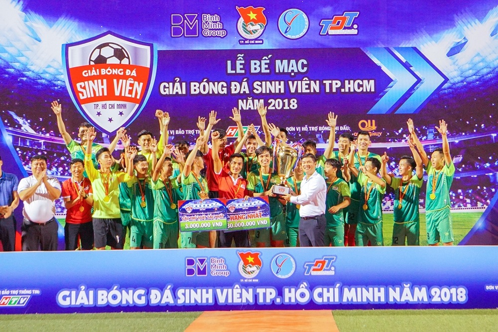 Cúp vô địch Giải bóng đá sinh viên TPHCM một lần nữa về tay Đội bóng TDTU