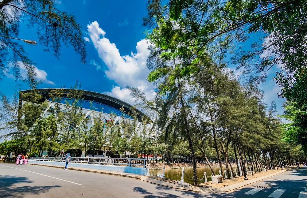 Nhà thi đấu đa năng, nơi thí sinh trúng tuyển làm thủ tục nhập học