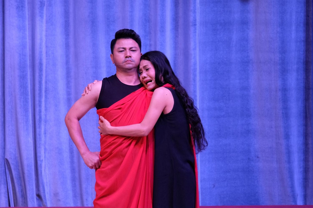 An emotional scene of “Medea” ...
