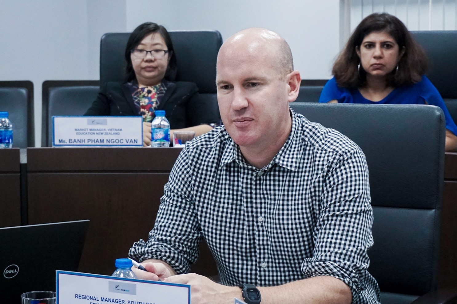 Ông Ben Burrowes, Giám đốc Khu vực Đông Nam Á của ENZ phát biểu về chuyến thăm và làm việc