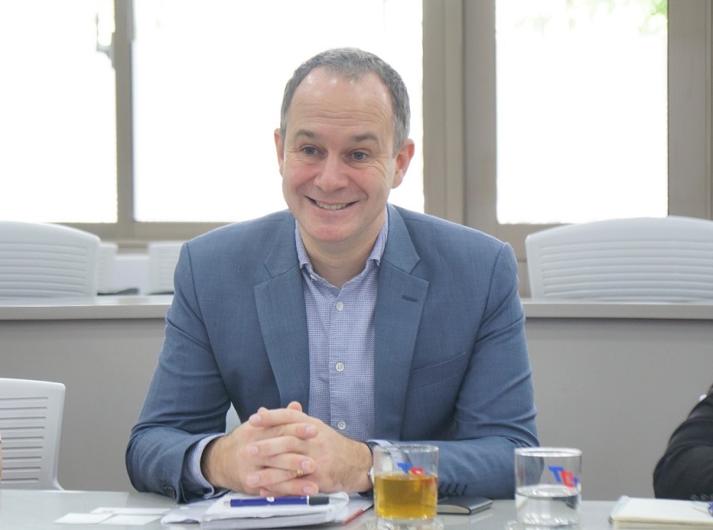 Ông Joseph Mayhew, Phó đại sứ New Zealand tại Việt Nam gửi lời chúc mừng đến TDTU nhân kỷ niệm 23 năm Ngày thành lập Trường