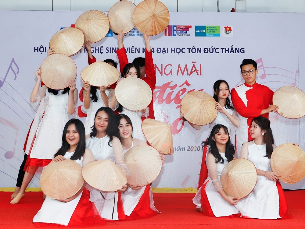 Tiết mục đoạt giải Nhất: Tự hào Việt Nam.