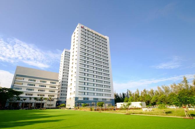 Học bổng và hỗ trợ sinh viên nội trú