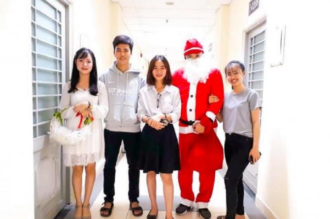 Warm Christmas Eve at dormitory